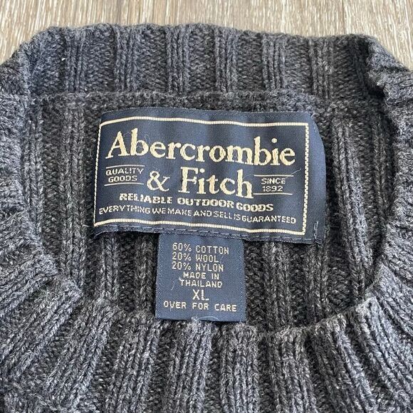 Abercrombie & Fitch Men's Charcoal Gray Wool Blend Sweater - Size: XL - Picture 3 of 5